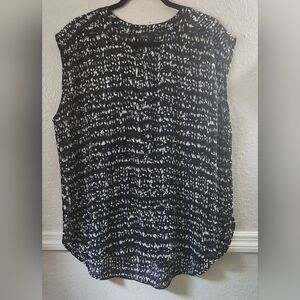 APT.9 Black and White Patterned Women's Top